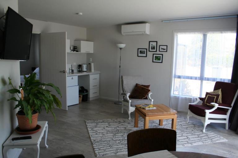 Others 3, AHAVA Bed & Breakfast, Waimate