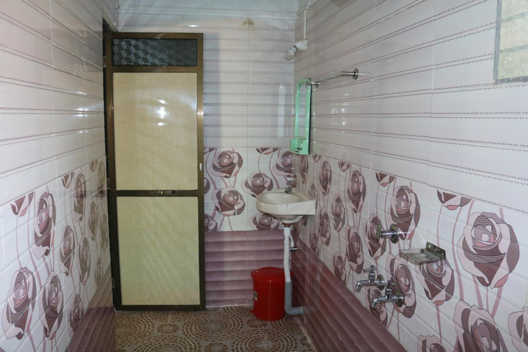 Bathroom 3, Athaang Beach Resort, Sindhudurg