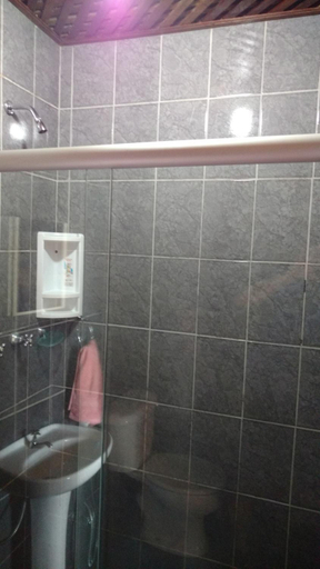 Bathroom, Pousada das Alamedas, São Lourenço