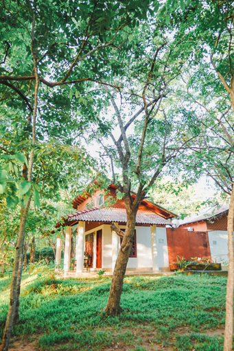 Others 4, Vaana Resort, Hingurakgoda