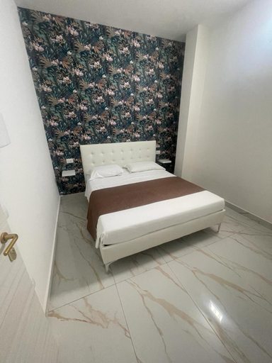 Bedroom 2, Life Hotel, Napoli