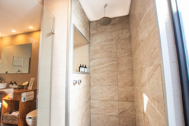 Bathroom 4