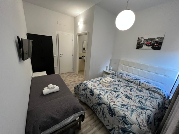 Bedroom 16
