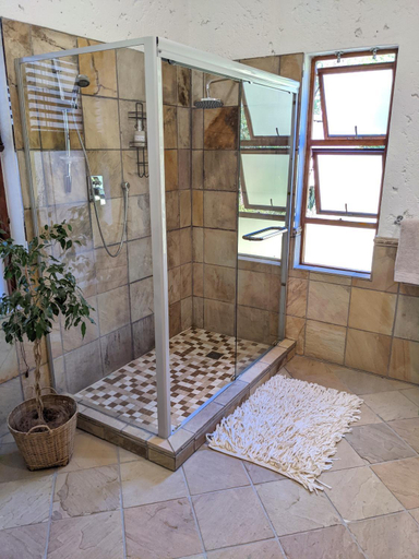 Others 3, Silverstone Lodge, Mbabane East