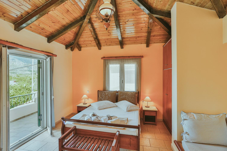 Bedroom 2, Sunny Garden Aparthotel, Peloponnese