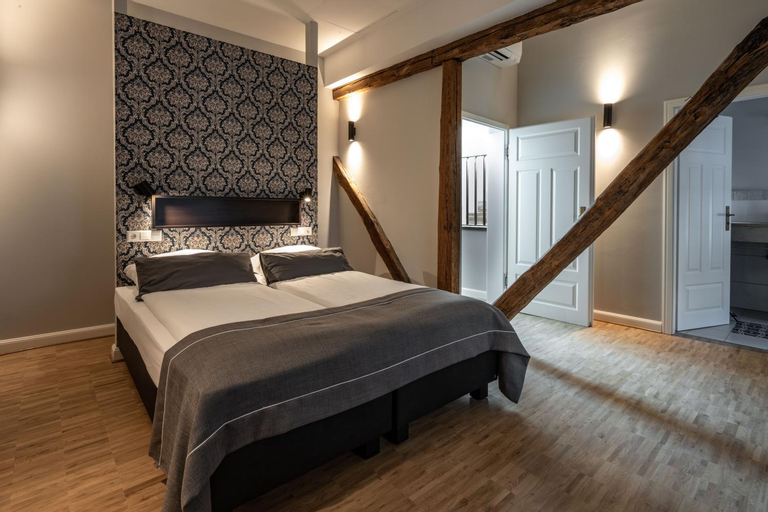 Bedroom 9