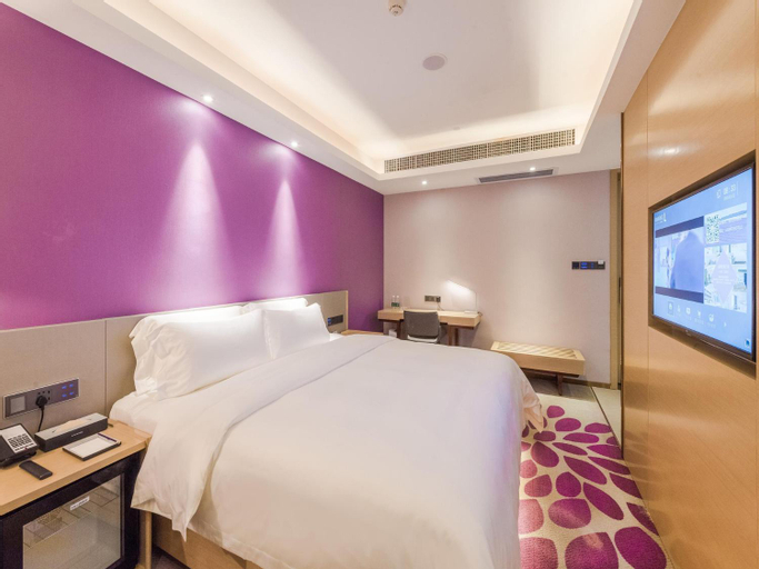 Bedroom 24