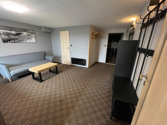 Others 5, Apartments Maxi, Trutnov