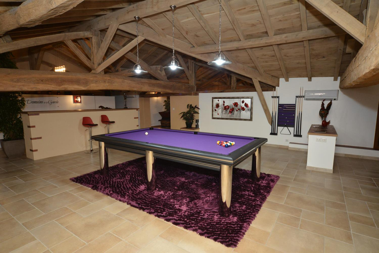 Others 5, Domaine de la Garde, Ain