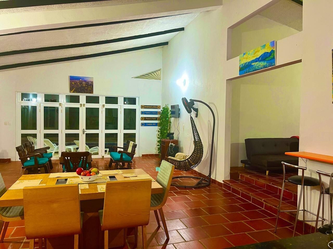 Food & Drinks, VILLA SARI, Anapoima