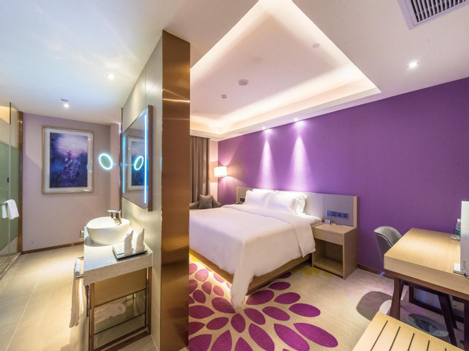 Bedroom 25