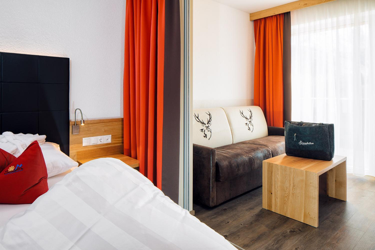 Bedroom 3, Hotel Sonnleiten, Landeck