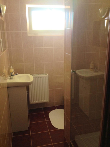 Bathroom 3, AndreaApartmanok, Balatonfüred