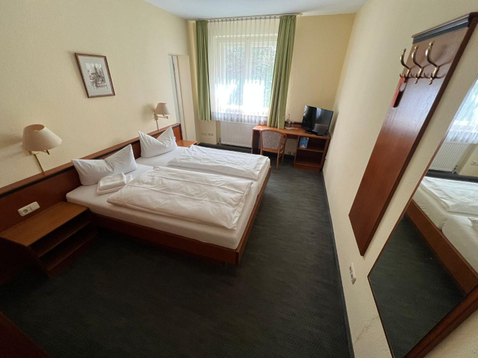 Bedroom 3, Hotel-gasthof Postbrv§u Dingolfing, Dingolfing-Landau