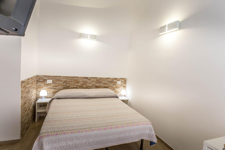 Others 5, Z'Bass Rooms, Campobasso