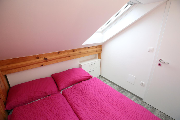 Bedroom 2, Apartments Klemencic, Bohinj