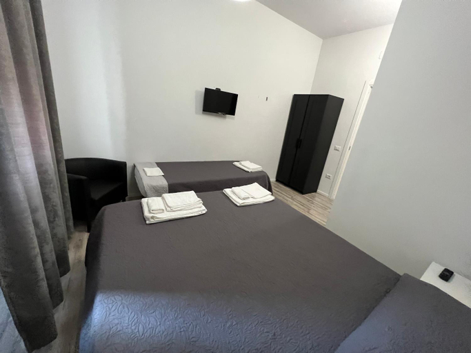 Bedroom 9