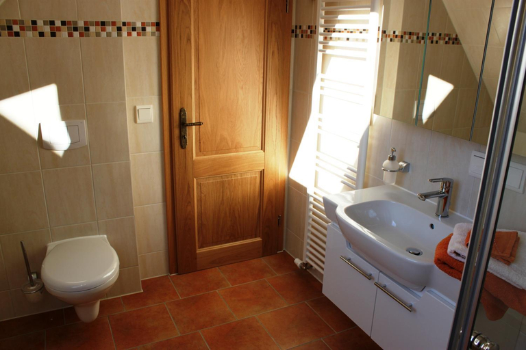 Bathroom 3, Haus der Berge, Goslar