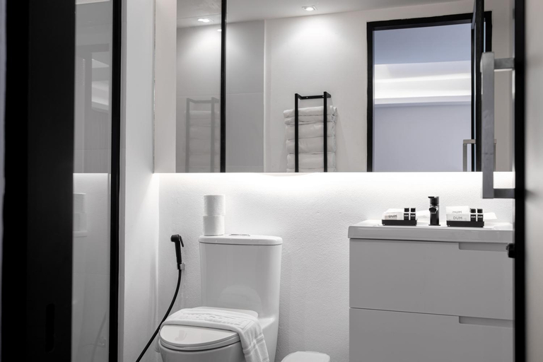 Bathroom 7