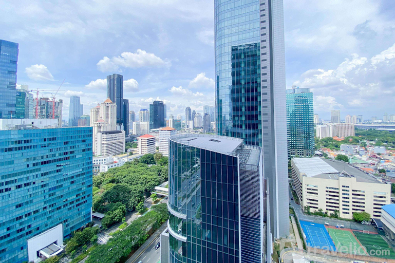 Exterior & Views 10