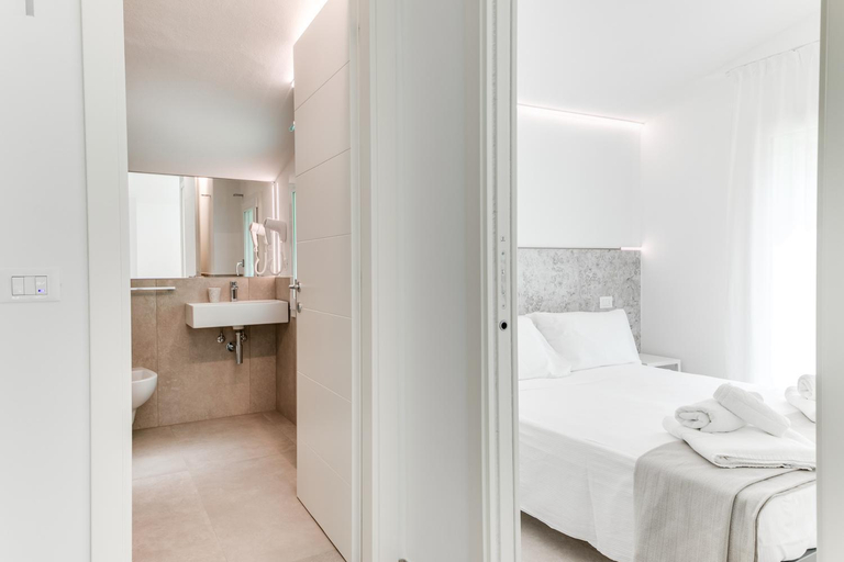 Others 5, Residence Diffuso Arcobaleno, Rimini