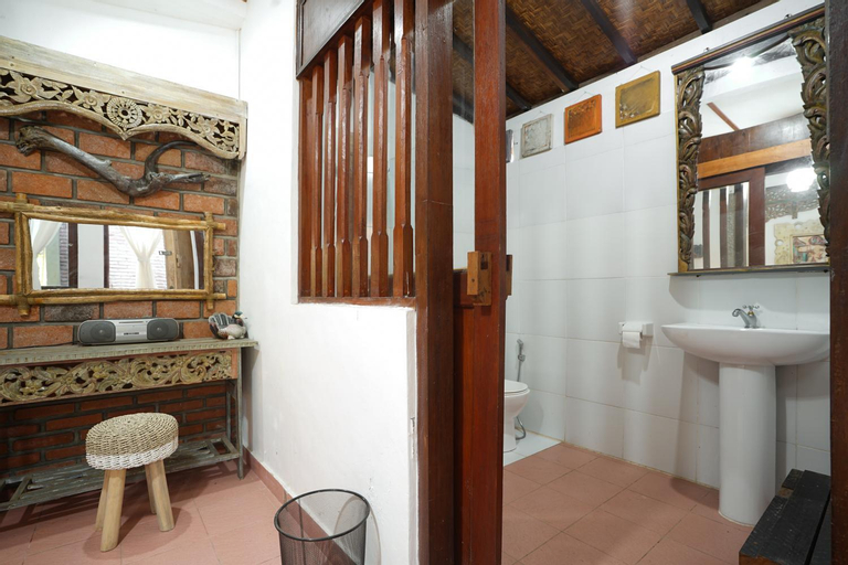 Bathroom 6