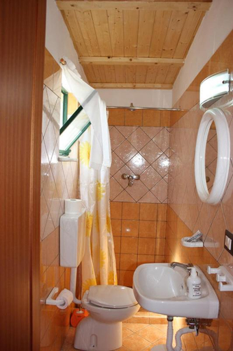 Bathroom 3, Agriturismo Ghiritina, Messina