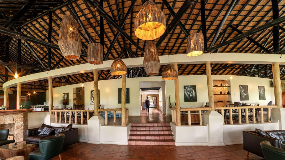 Food & Drinks 3, Sambiya River Lodge, Kibanda