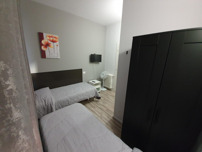 Bedroom 24