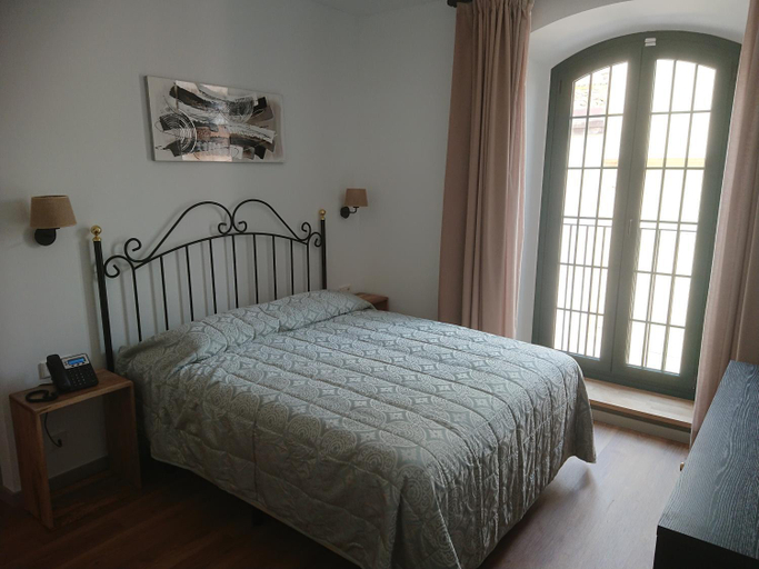 Bedroom 2, Jardi de Pedra, Girona