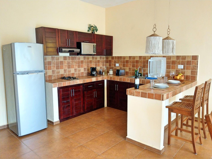 Dining Room 7