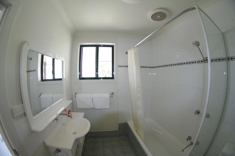 Bathroom 5