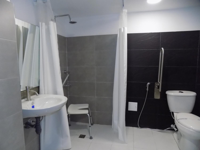 Bathroom 3, Terrazas, Santafé de Bogotá