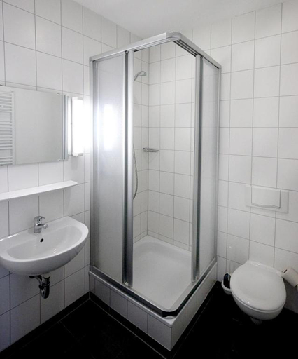 Bathroom, Haus Venusberg Jugendbildungsstatte Bonn, Bonn