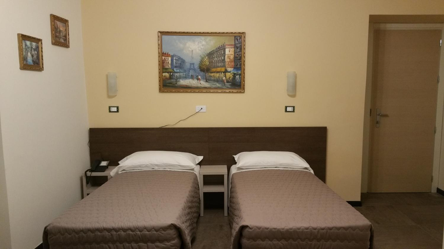 Bedroom 14