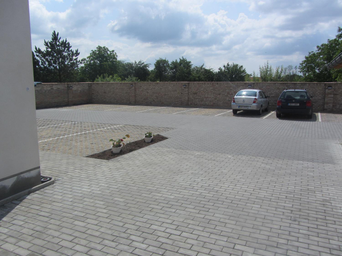 Others 4, Penzion Kratochvil, Břeclav