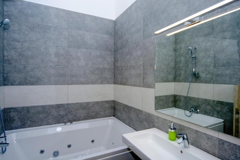 Bathroom 2, Summit Apart Hotel, Shevchenkivs'kyi