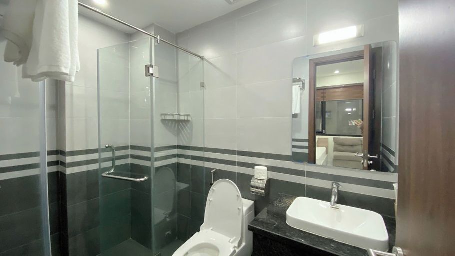 Bathroom 3, Era Apartment Xuan Thuy, Cầu Giấy