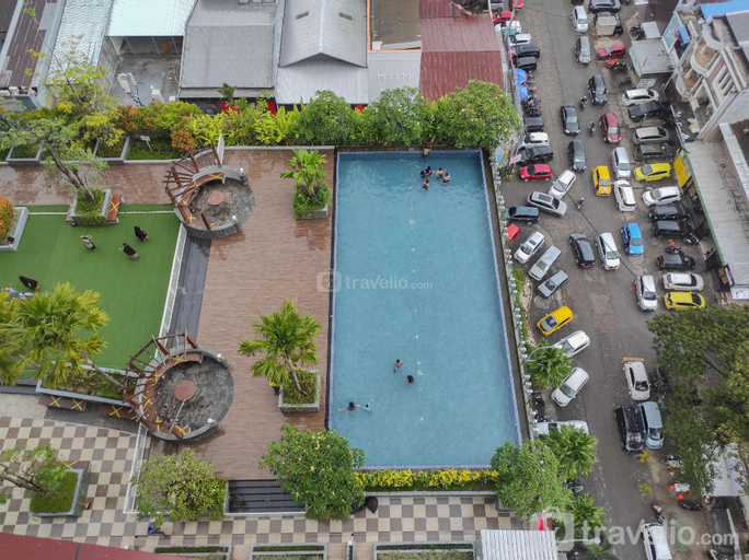 Chic and Cozy 2BR Vida View Apartment By Travelio, Makassar