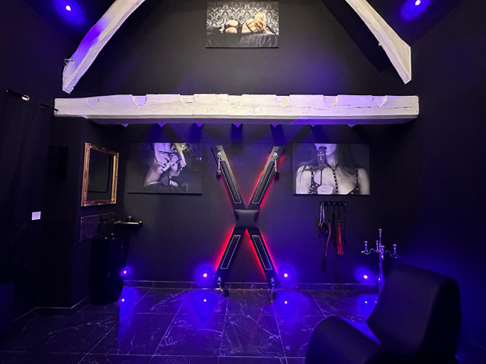 Others 2, Loveroom de luxe - Theme 50 nuances de grey maison privative spa insolite, Nord
