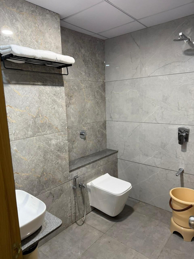 Bathroom 4, Hotel Krisha, Dwarka, Devbhumi Dwarka