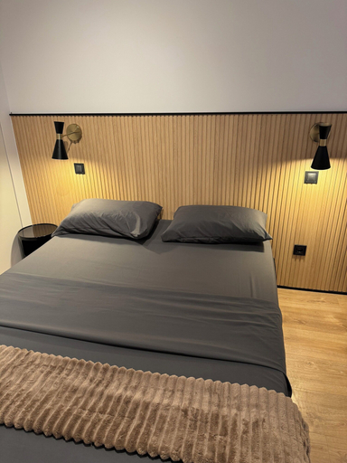 Bedroom 3, Plaza de el Rey, Madrid