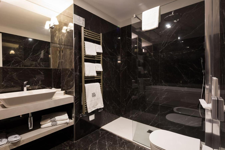 Bathroom 13