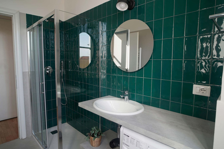 Bathroom 4, Elegant apt in Historical Building, Milano