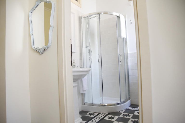 Others 2, Bed and Breakfast 30, Rome