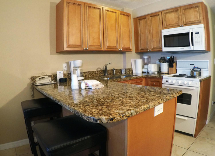 Others 4, Island Gulf Resort, Pinellas