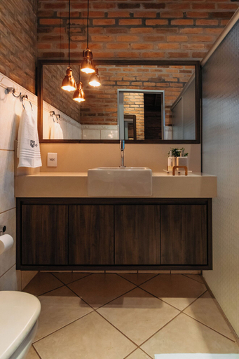 Bathroom 4, Quinta de Brumado, Óleo