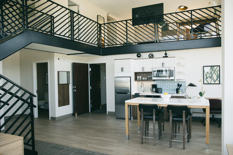 Dining Room 1