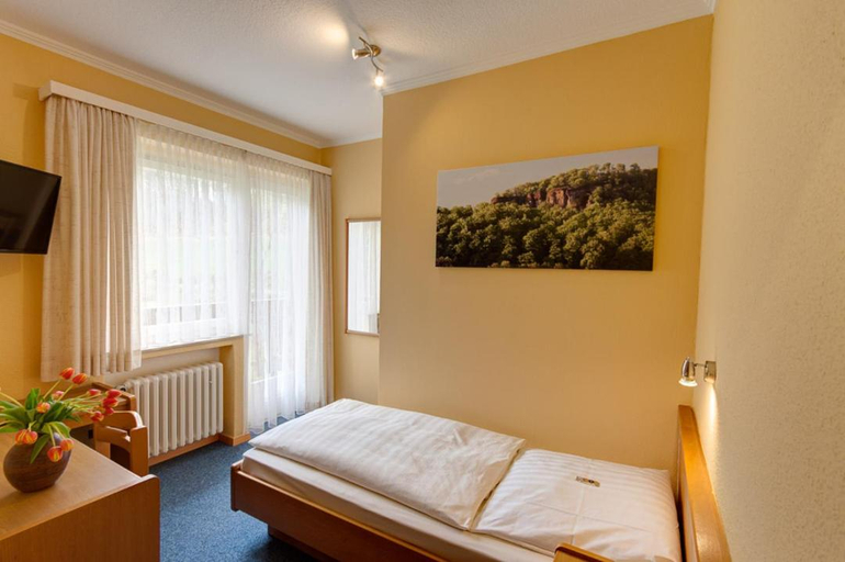 Bedroom 3, Hotel Papp-Muhle, Hameln-Pyrmont