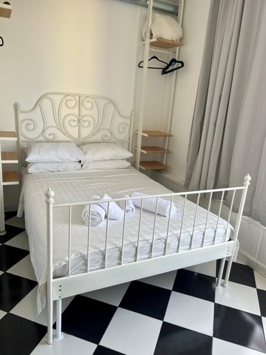 Others 5, Shantell Luxury Apartment